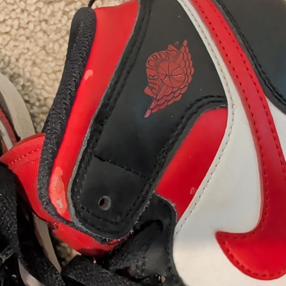 Nike Red Black White Retro High-Top Sneakers - Picture 8 of 9